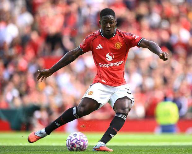 了攻击中场, 胫而走 了攻击中场, 胫而走