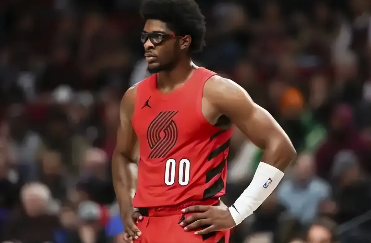 赛季场均, AA, 全员触球 赛季场均, AA, 全员触球