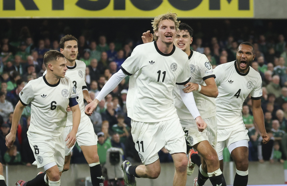 马德帮助球, 萨克, zVBje